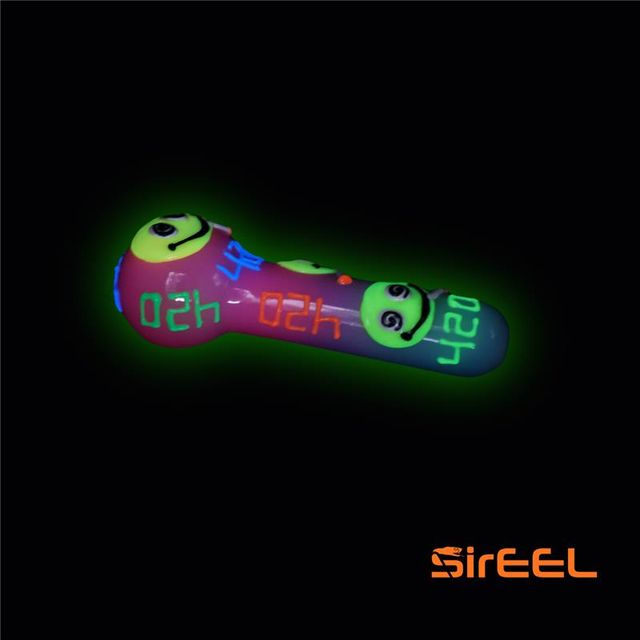 Smiley High UV Hand Pipe, Hypno-Hit Edition SirEEL