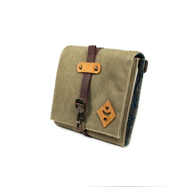 The Rolling Traveler Smell Proof Grassroots x Revelry
