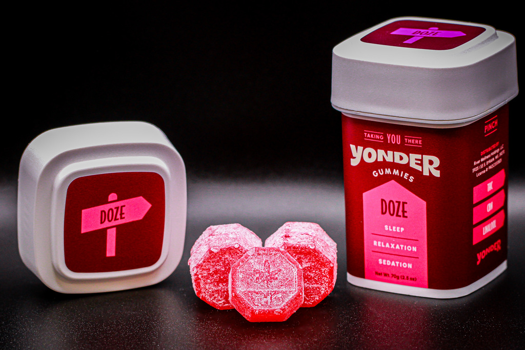 Buy Yonder Edibles Doze | Pomegranate Gummies 100mg [10 pcs] image
