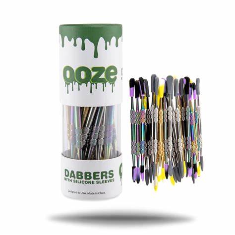 4.75" Dabber w/ Silicone Sleeve Ooze