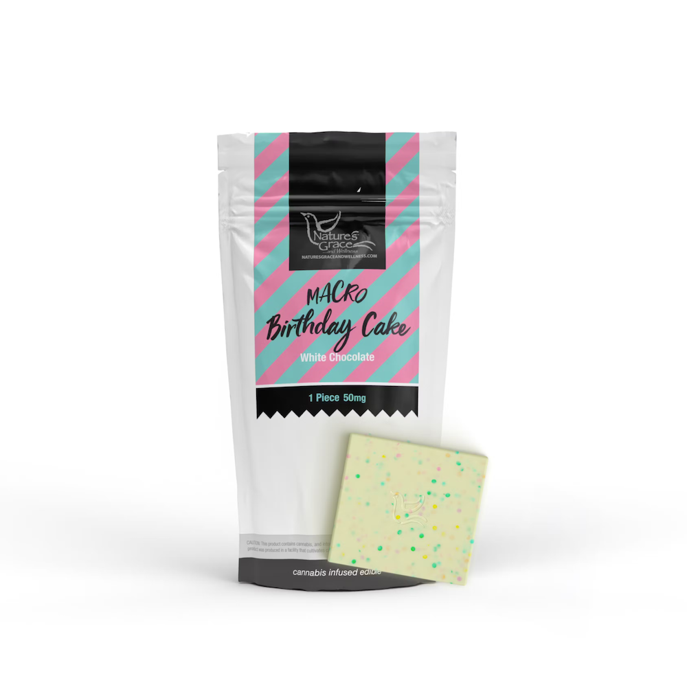 Macro Birthday Cake White Chocolate Bar