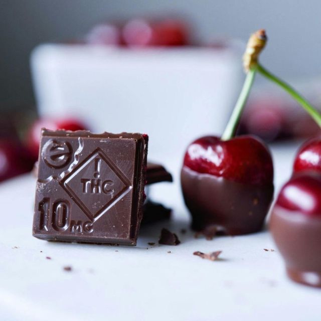 Black Cherry 1:1 Incredibles Black Cherry 1:1 Incredibles