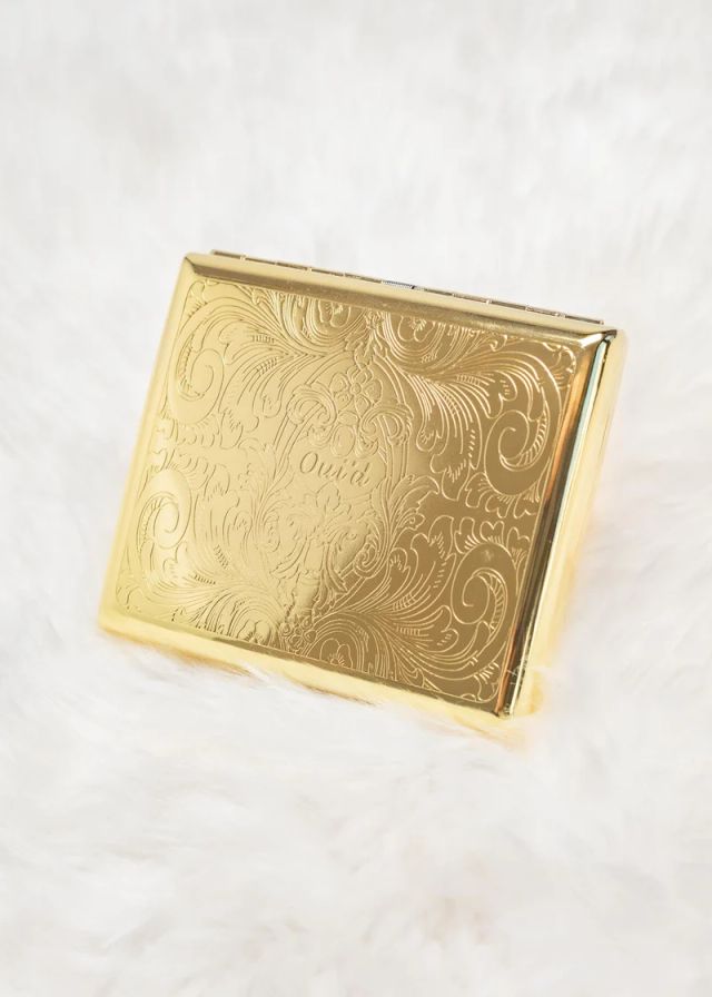 Elegant Oui'd Joint Case Canna Style