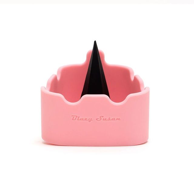 Deluxe Silicone Ashtray and Bowl Cleaner Blazy Susan Deluxe Silicone Ashtray and Bowl Cleaner Blazy Susan